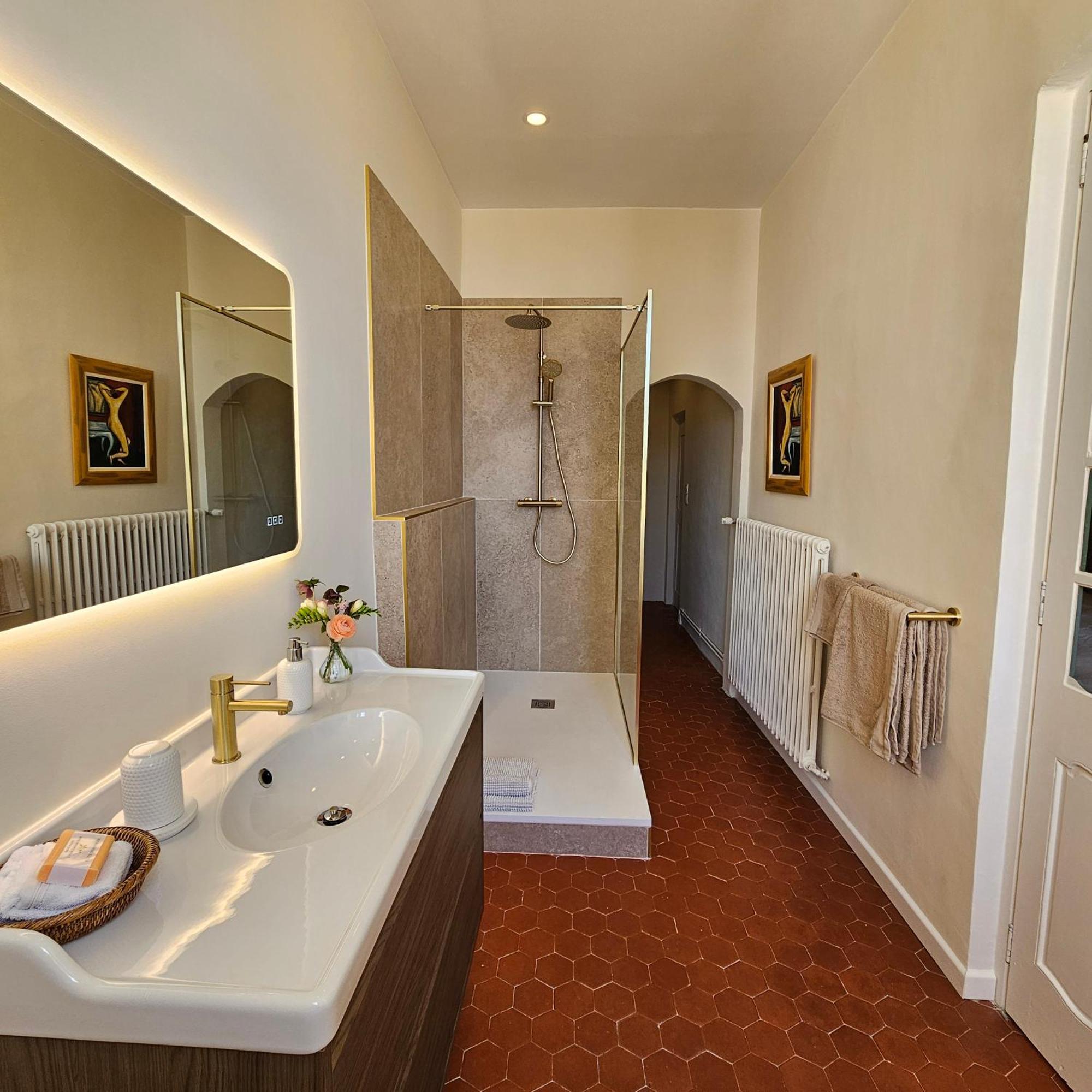 La Cordeline Bed & Breakfast Brignoles Eksteriør bilde